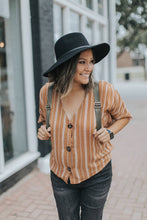 Load image into Gallery viewer, Bit of Honey Button Up