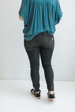 Load image into Gallery viewer, Judy Jeans