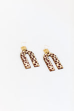 Load image into Gallery viewer, Geometric Wood Cheetah Earring
